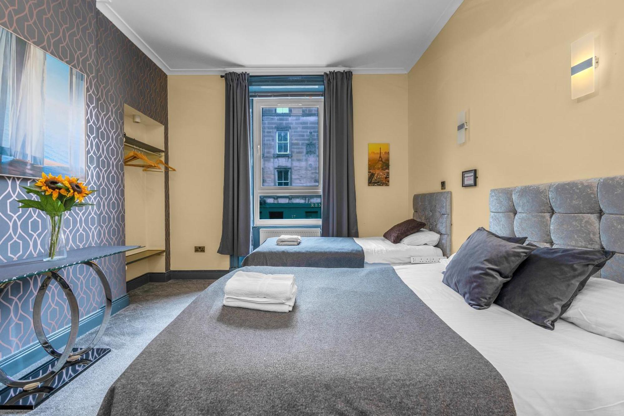 Cosy Modern City Centre Flat Edinburgh Exterior photo
